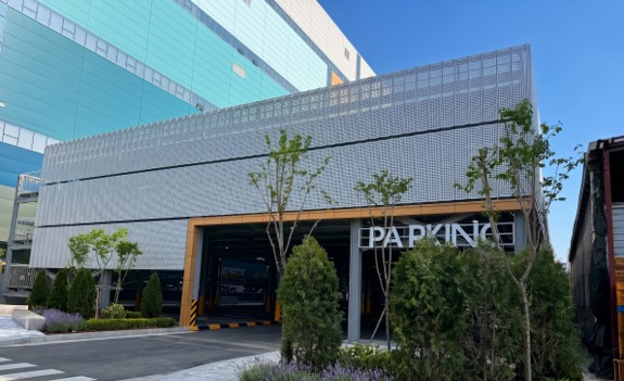 Lightweight Self-Park Structure / Dedicated Parking Building